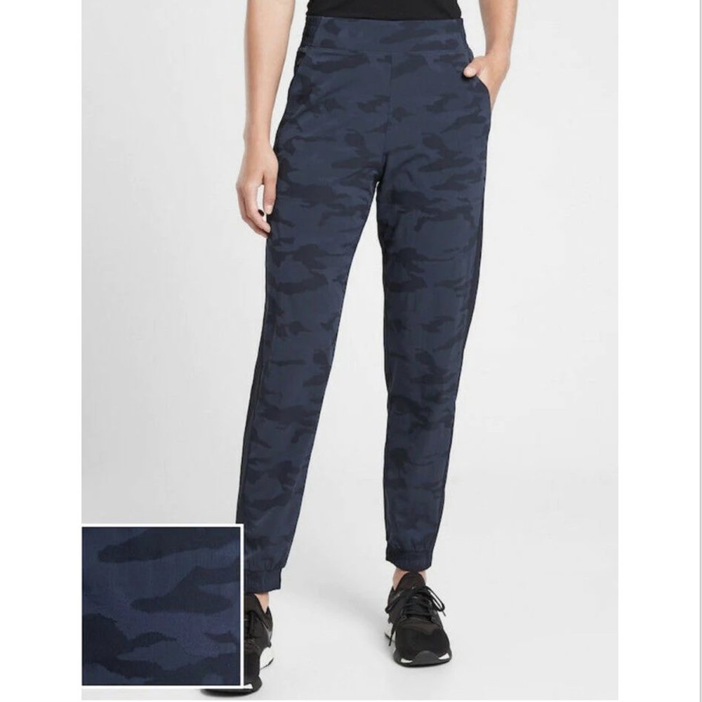 Women's Navy Camo Jogger Pants